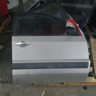 Ford Fusion Sağ Ön Kapı