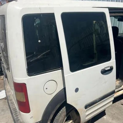 Ford Connect Sağ Sürgülü Kapı